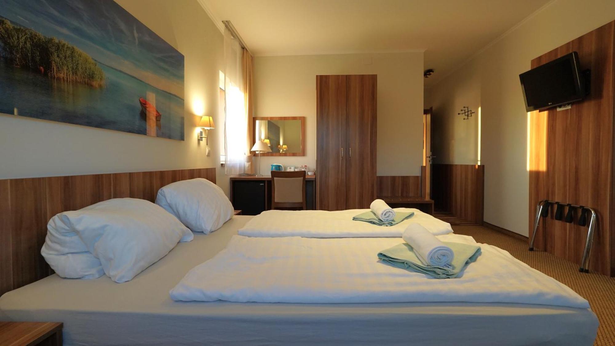 Balaton Colors Beach Hotel Siófok Eksteriør bilde