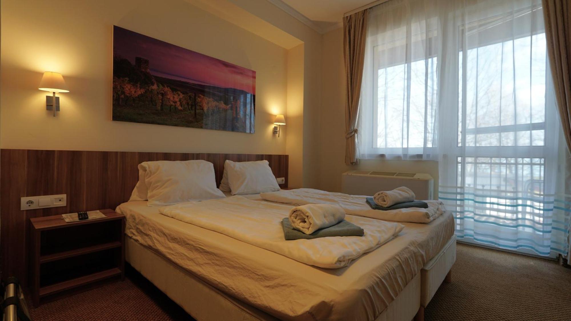 Balaton Colors Beach Hotel Siófok Eksteriør bilde