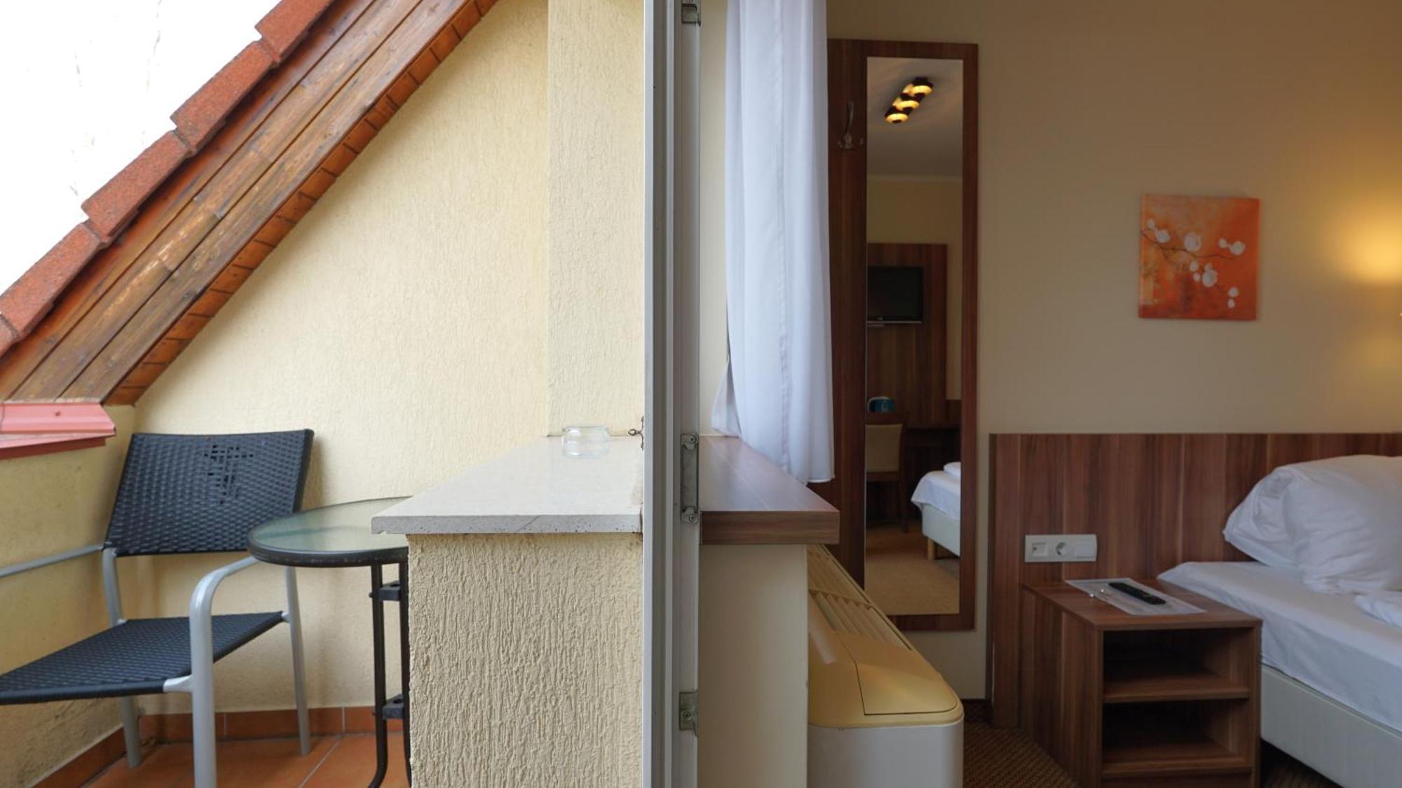 Balaton Colors Beach Hotel Siófok Rom bilde